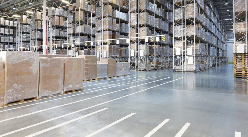 Stockage couvert pour palettes et marchandises en Deux-Sèvres